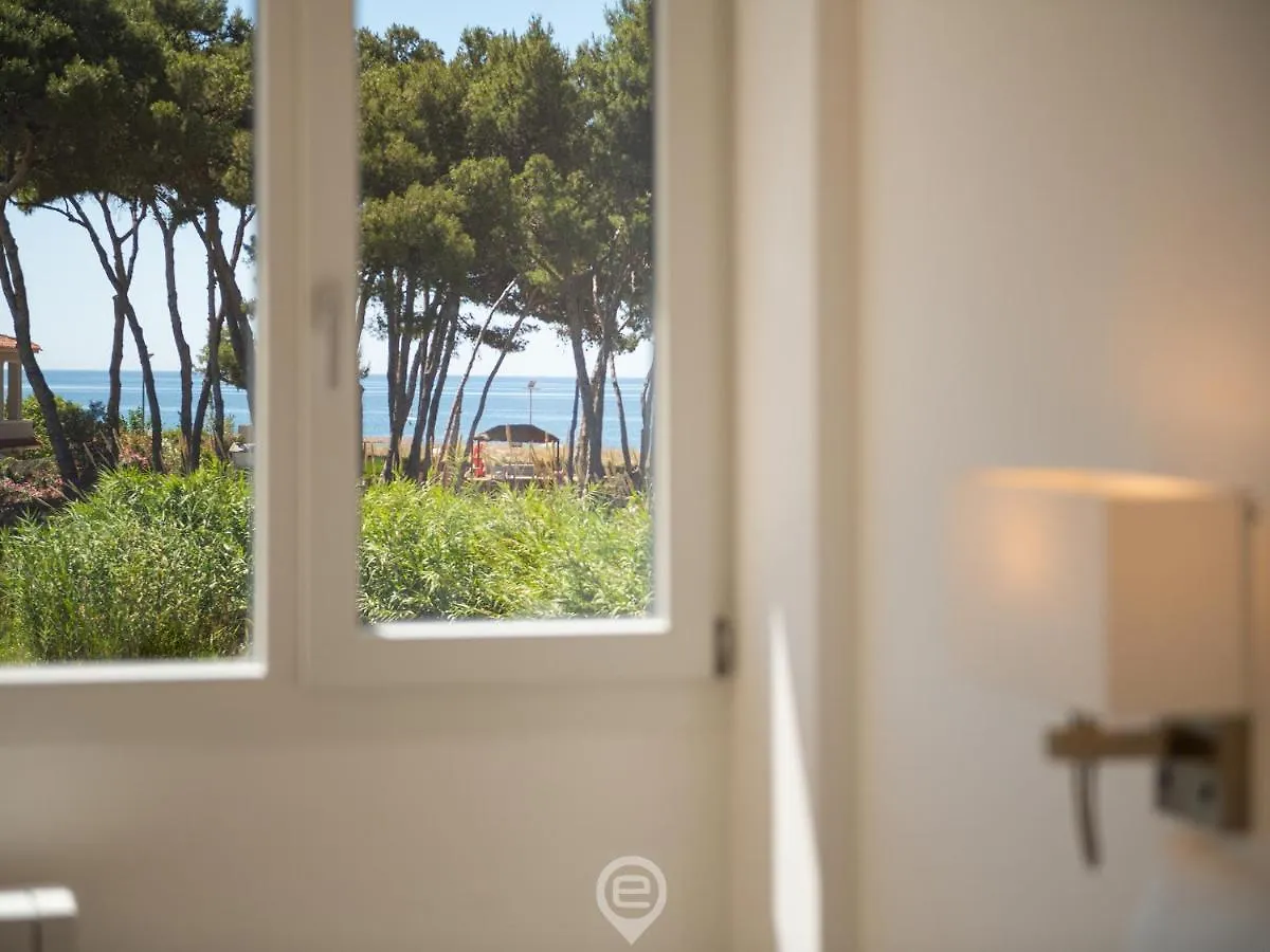 Charming Villa Levante - Seaside Su Forti Italy