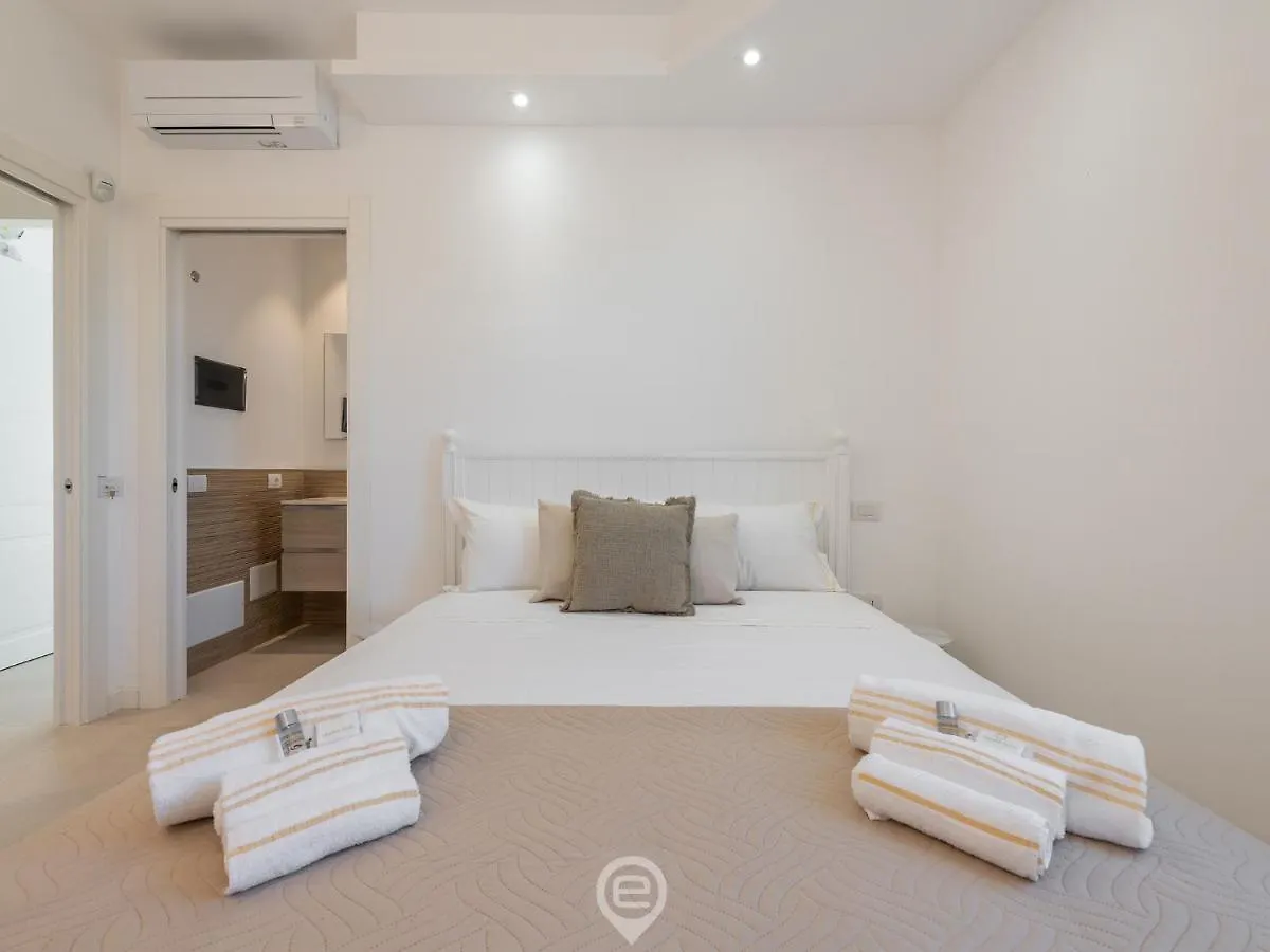 Charming Villa Levante - Seaside Su Forti 0*,